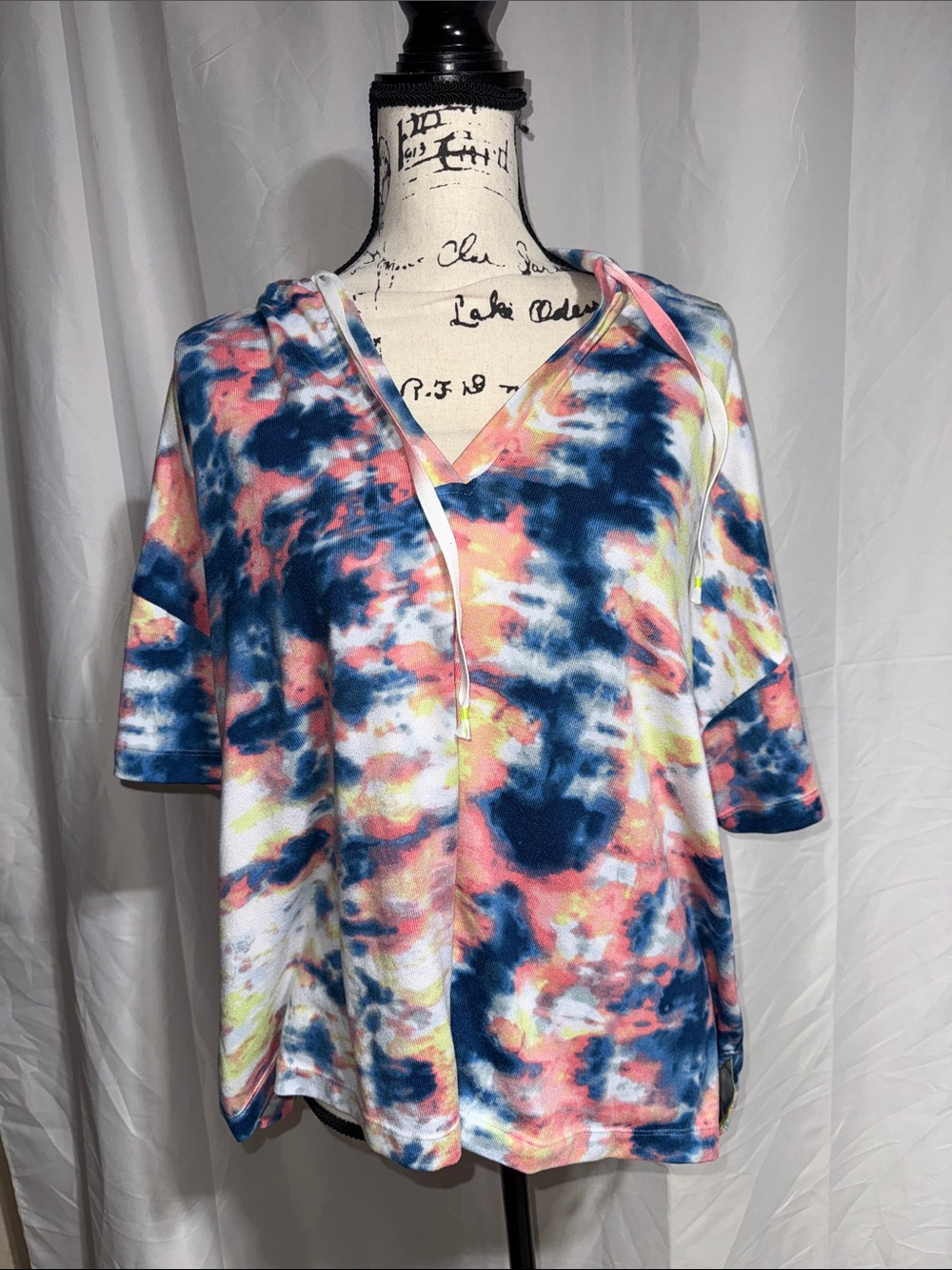 Simply Vera Vera Wang Women's Tie-Dye Hooded Top in Navy, Pink & Yellow
